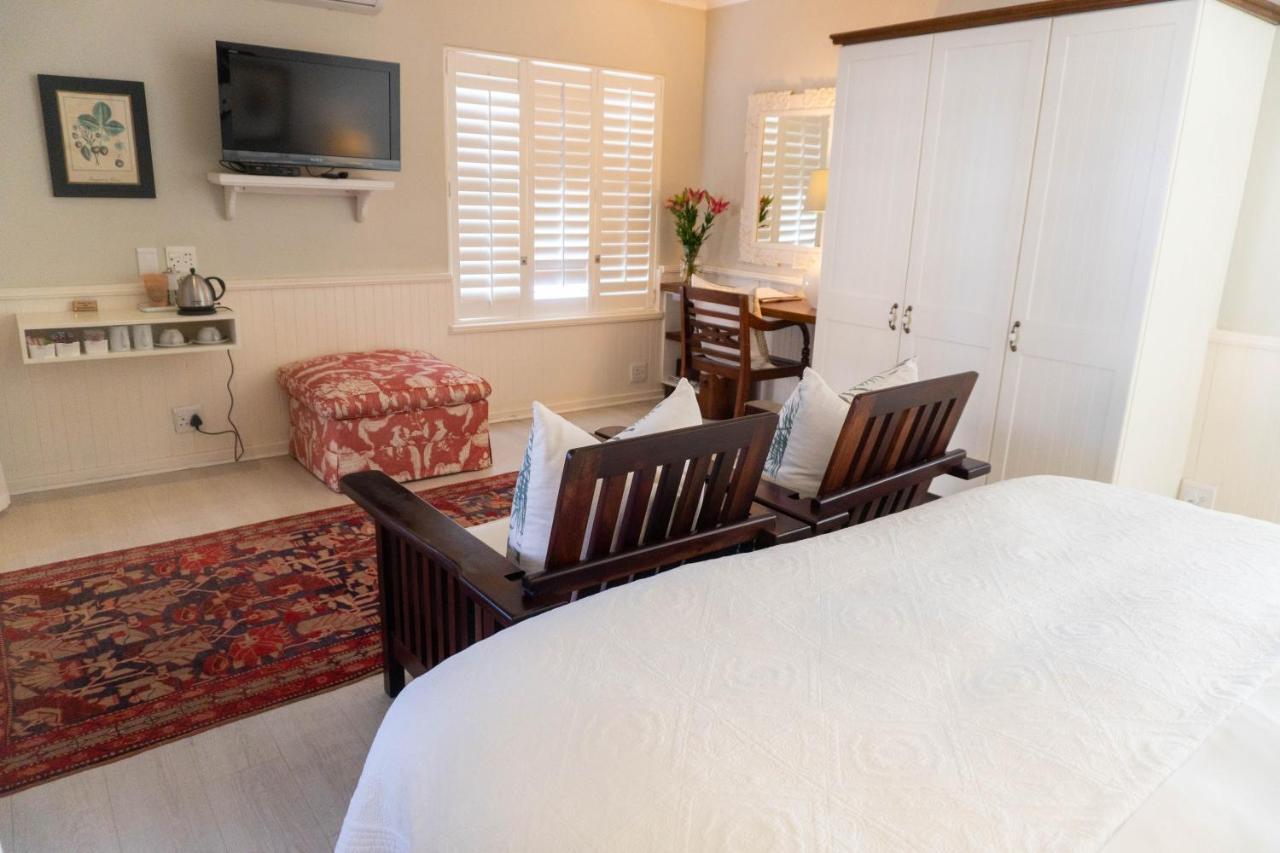 Admiralty Beach House Puerto Elizabeth Exterior foto